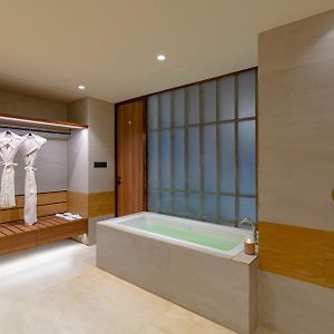 Platinum Room River View